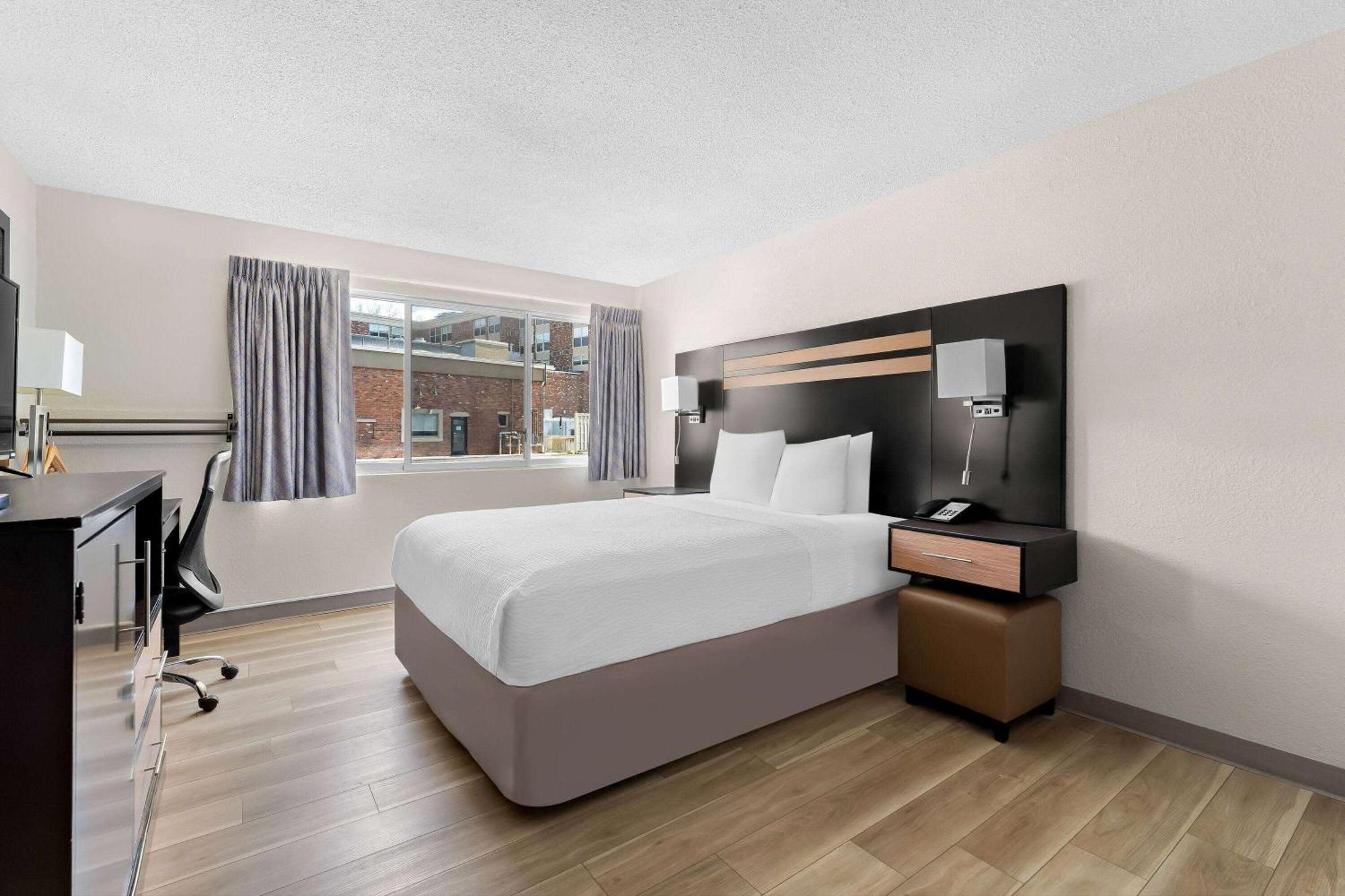 Days Inn By Wyndham Albany Suny Eksteriør billede
